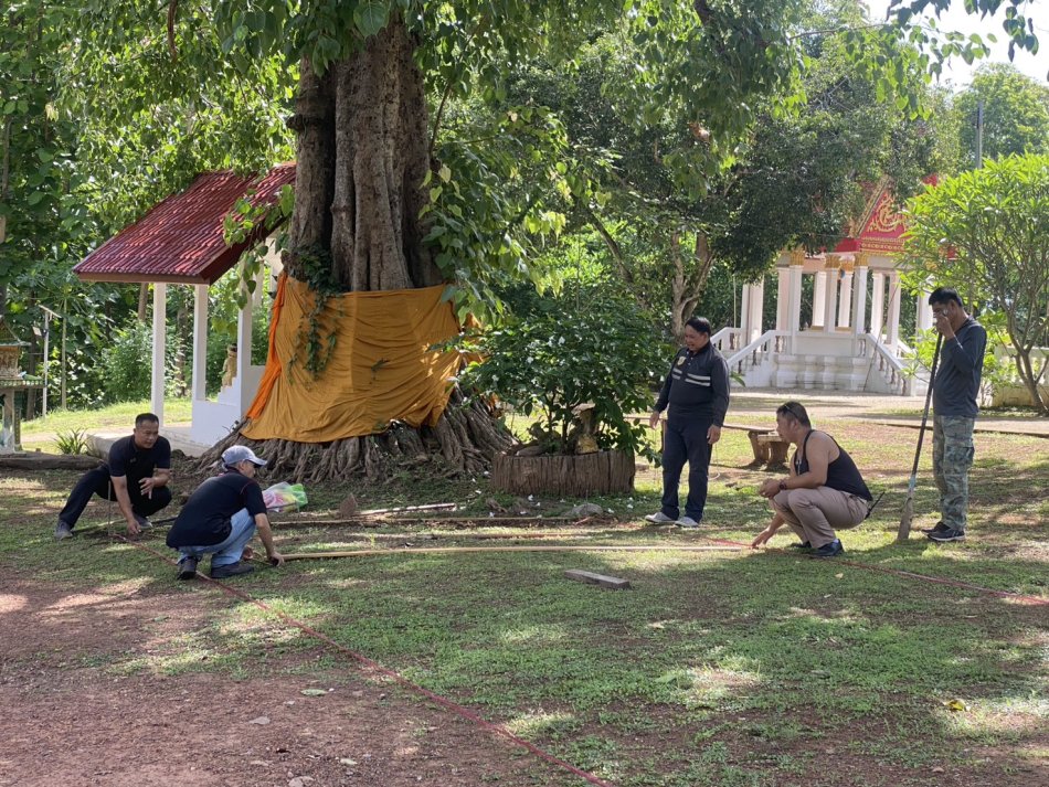 อบต.วังบาล สนับสนุนการจัดระเบียบพื้นที่จอดรถภายในวัดจอมศรี บ้านวังบาล หมู่ที่ 10