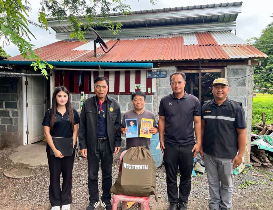 อบต.วังบาล ลงพื้นที่มอบถุงยังชีพพระราชทานจากมูลนิธิราชประชานุเคราะห์ฯ มอบแก่ผู้ประสบเหตุวาตภัย
